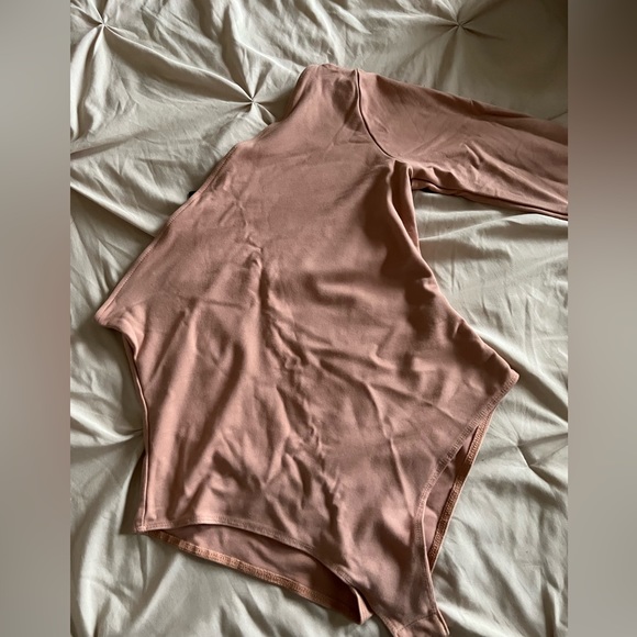 Forever 21 Nude One Shoulder along Sleeve Bodysuit - Picture 1 of 2